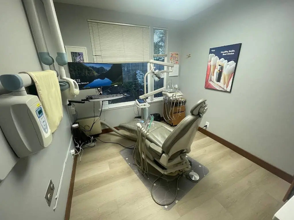 A Dental & Denture