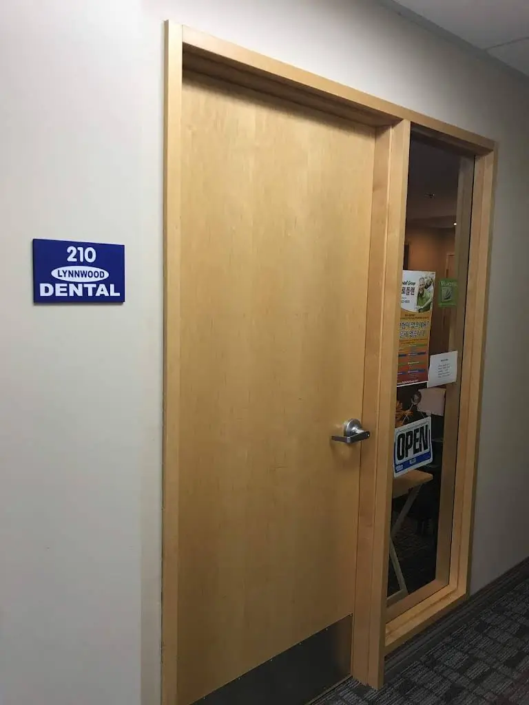 Lynnwood Dental Care