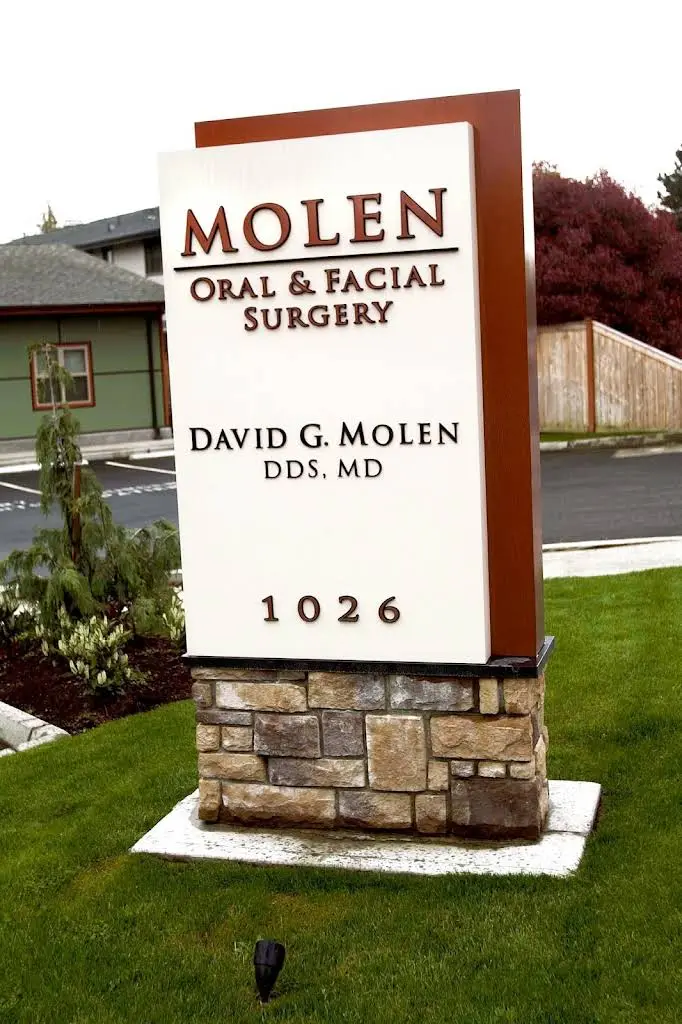 Molen Oral and Implant Surgery