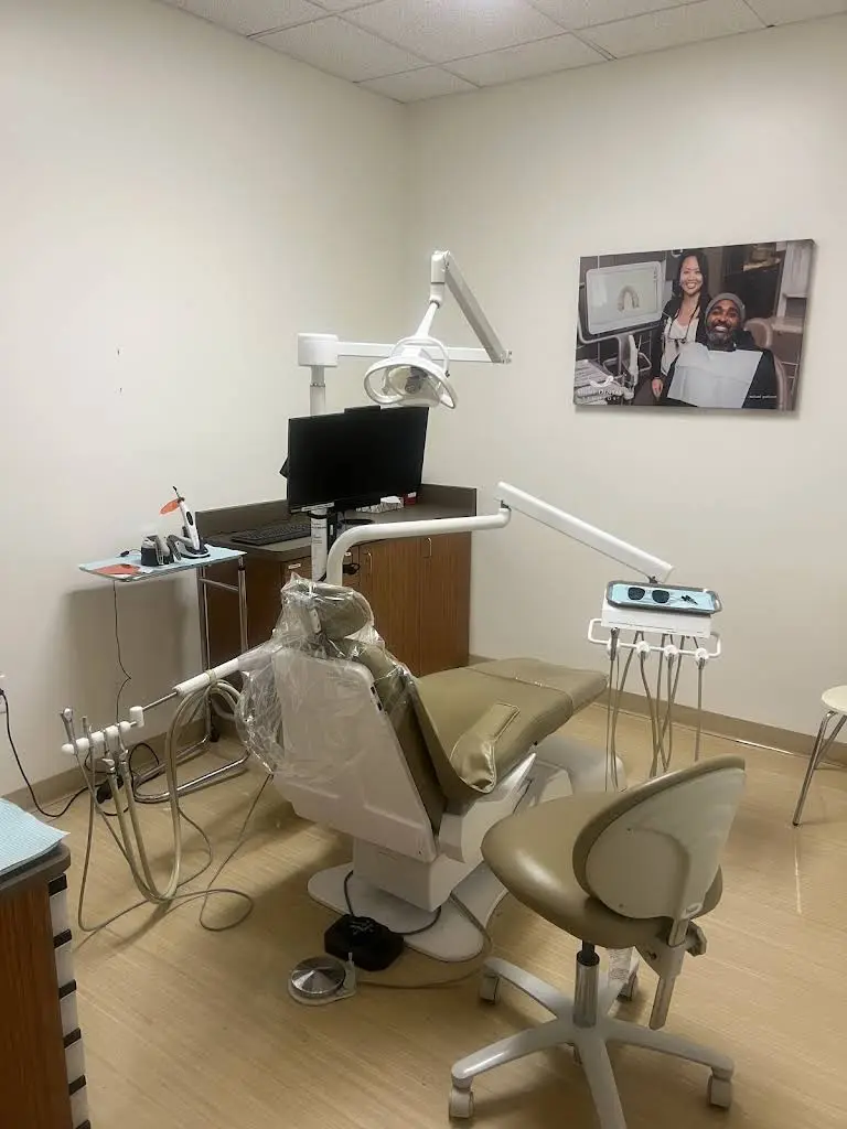 Light Dental Studios of Bellevue