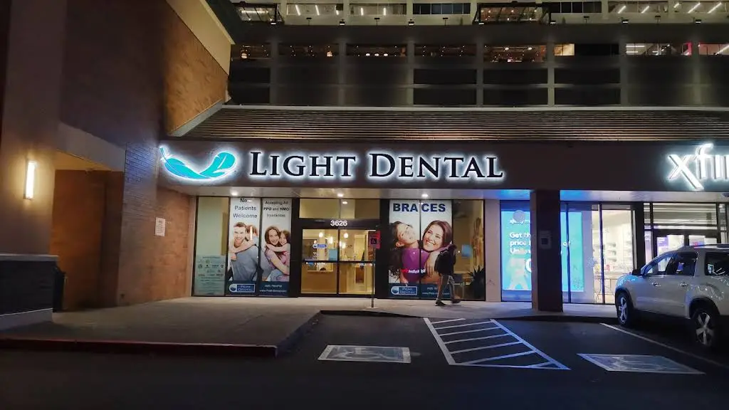 Light Dental Studios of Bellevue
