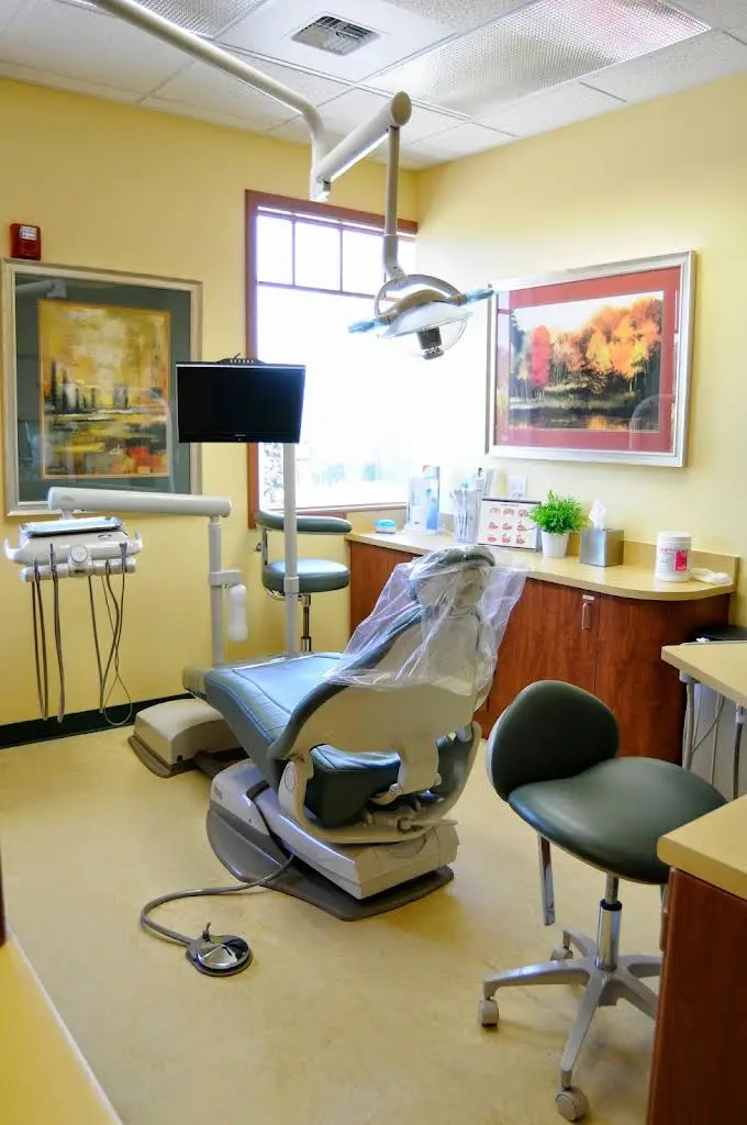 Light Dental Studios of Renton East Valley
