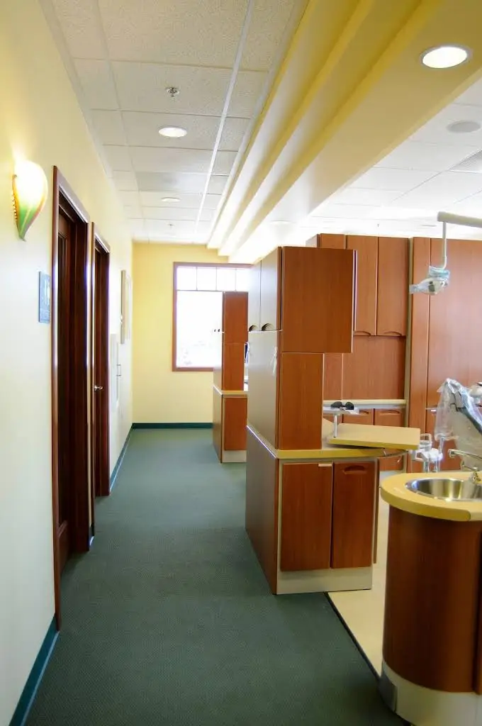 Light Dental Studios of Renton East Valley