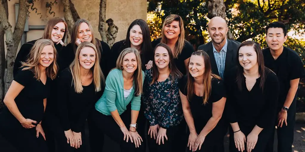 FLOSS general + cosmetic dentistry
