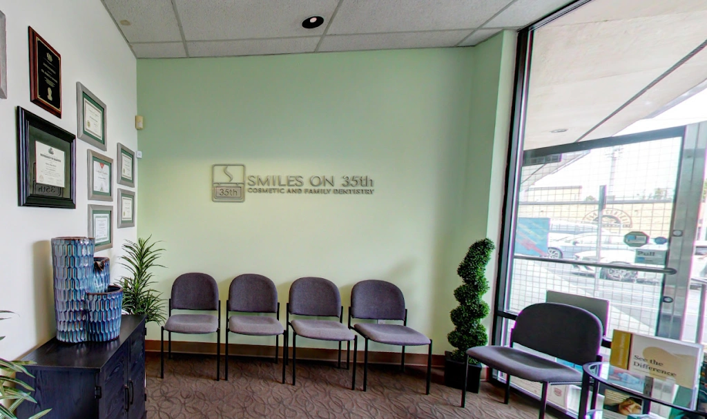 SMILES ON 35th - Seattle Dentist