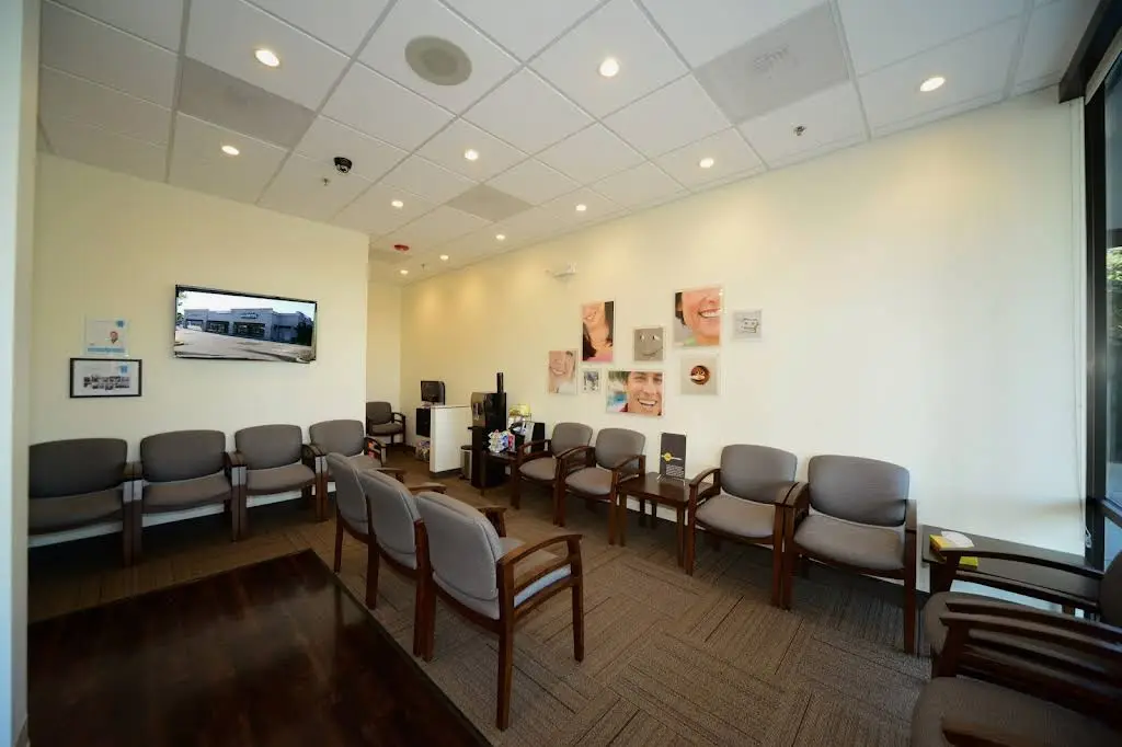 Southcenter Modern Dentistry