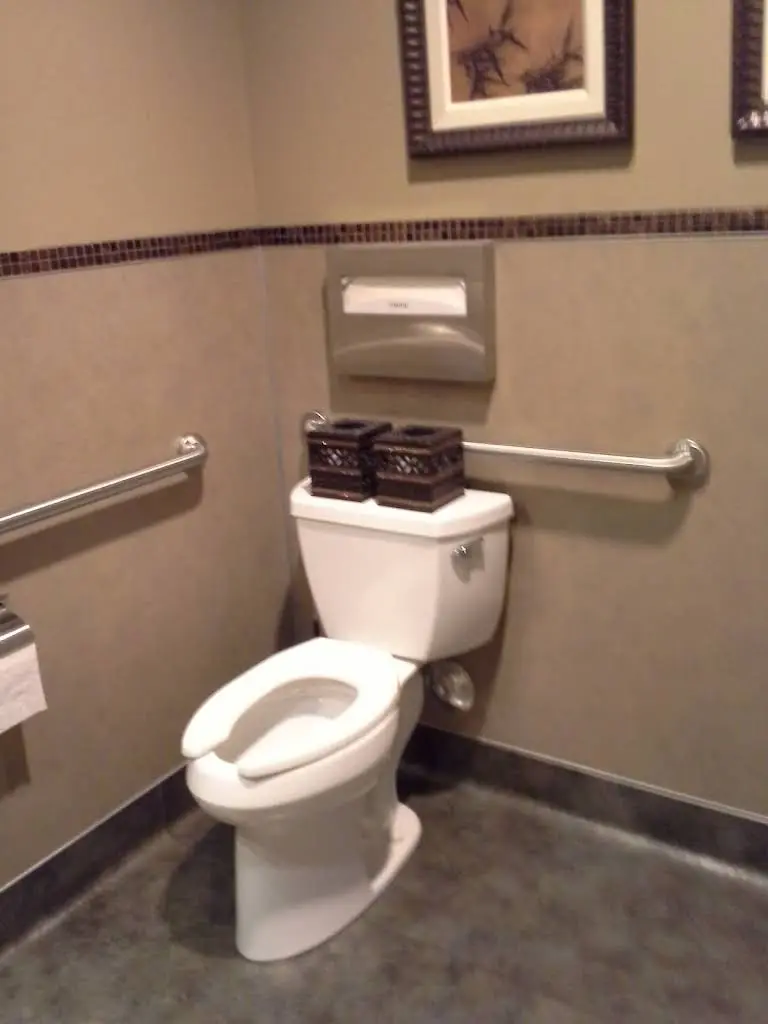 8 To 8 Dental Lynnwood
