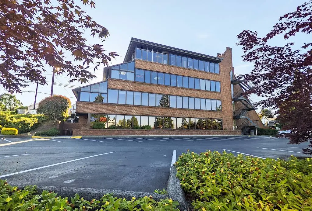 Cascade Dental Group / Kathy Malinovska DDS