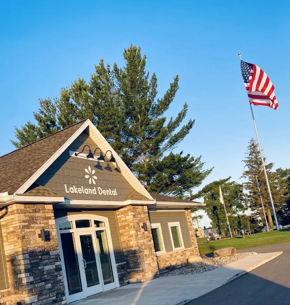 Lakeland Dental - Staples