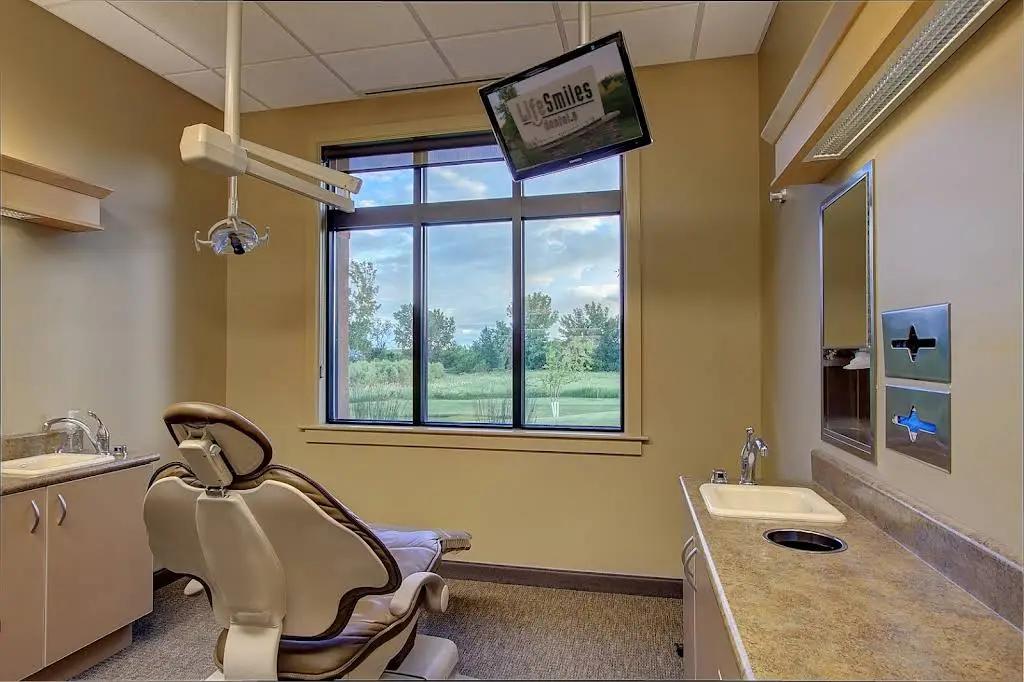 LifeSmiles Dental
