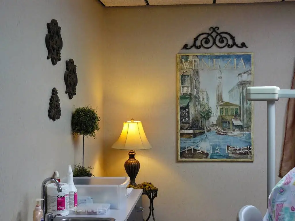 Lakes Dental Care