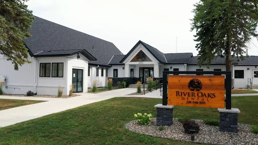 River Oaks Dental, Deerwood