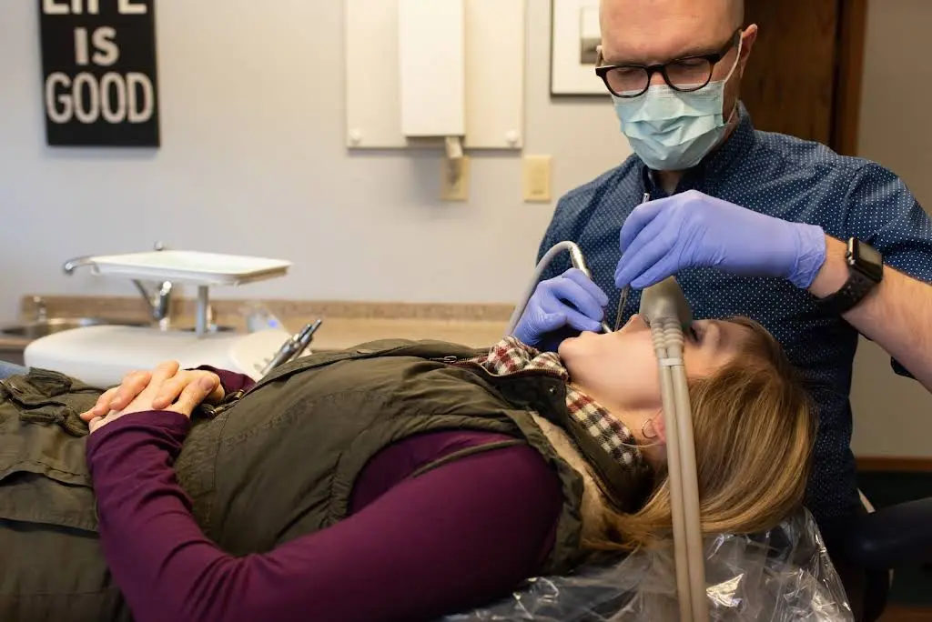 906 Family Dentistry