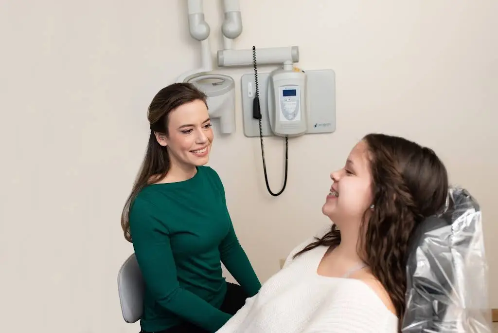 906 Family Dentistry