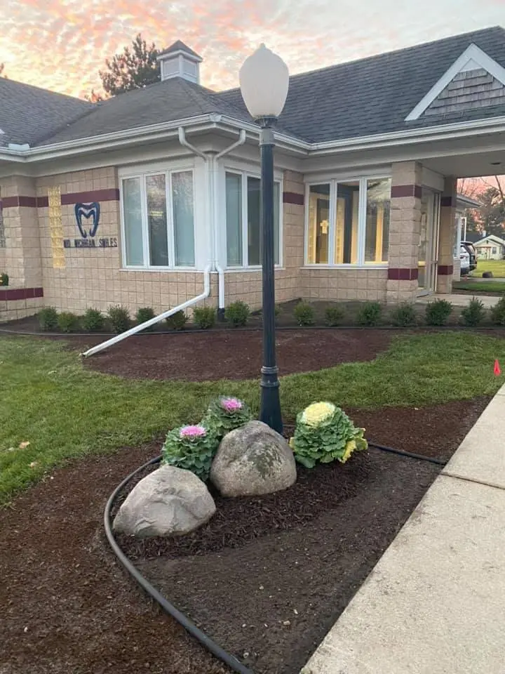 Mid Michigan Smiles: Raymond Ribitch, DDS