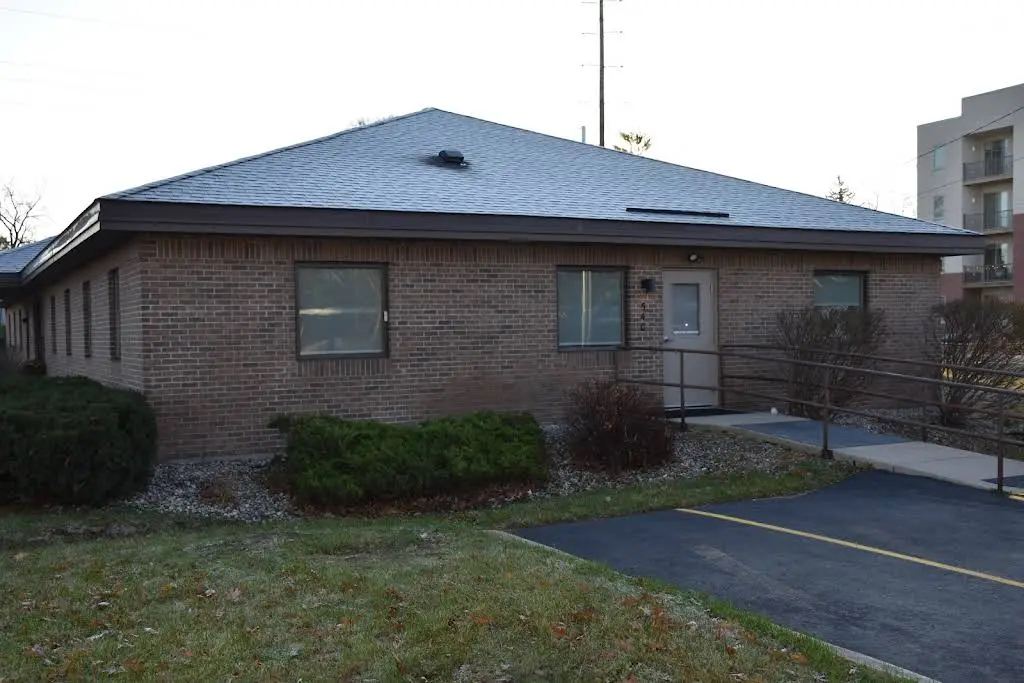 Lakeside Oral Surgery & Dental Implant Center