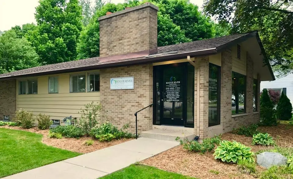 Rogue River Family Dental: Chas Jensen, DDS