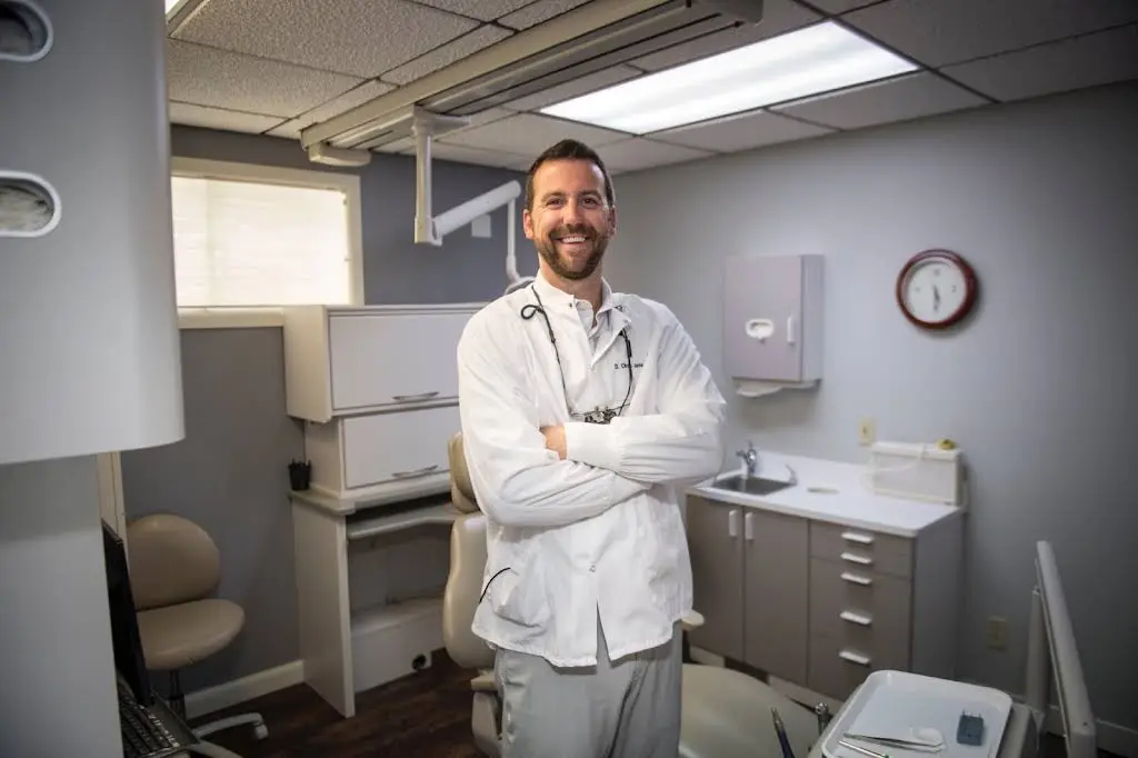 Rogue River Family Dental: Chas Jensen, DDS