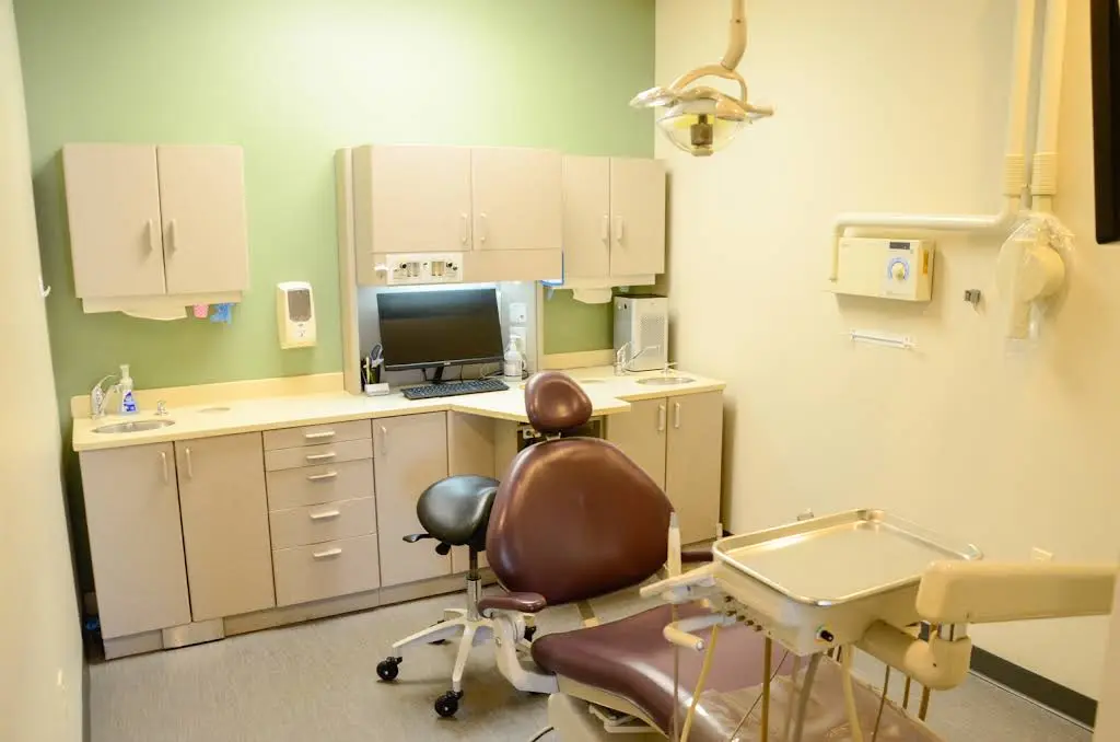 Chambers Dental: Randall Chambers DDS