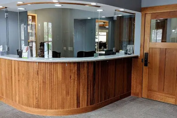Splendent Implant Center