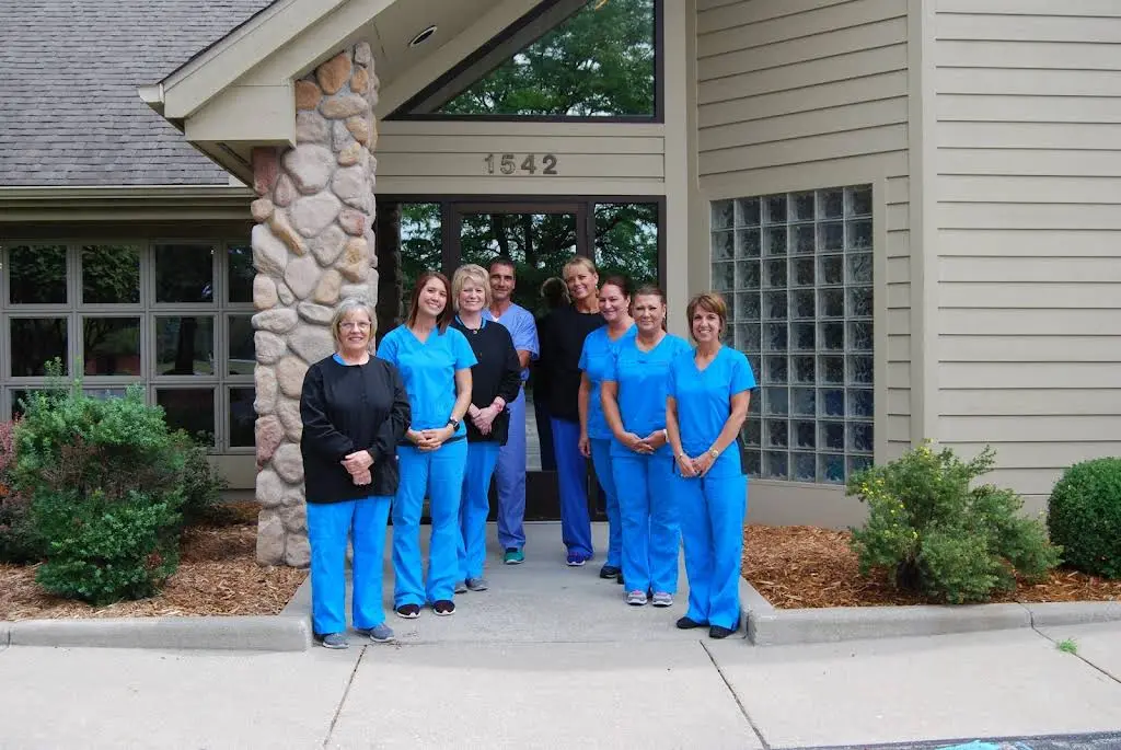 Saginaw Family Dentistry: Stephen Sgrazzutti DDS & Nicholas White DDS