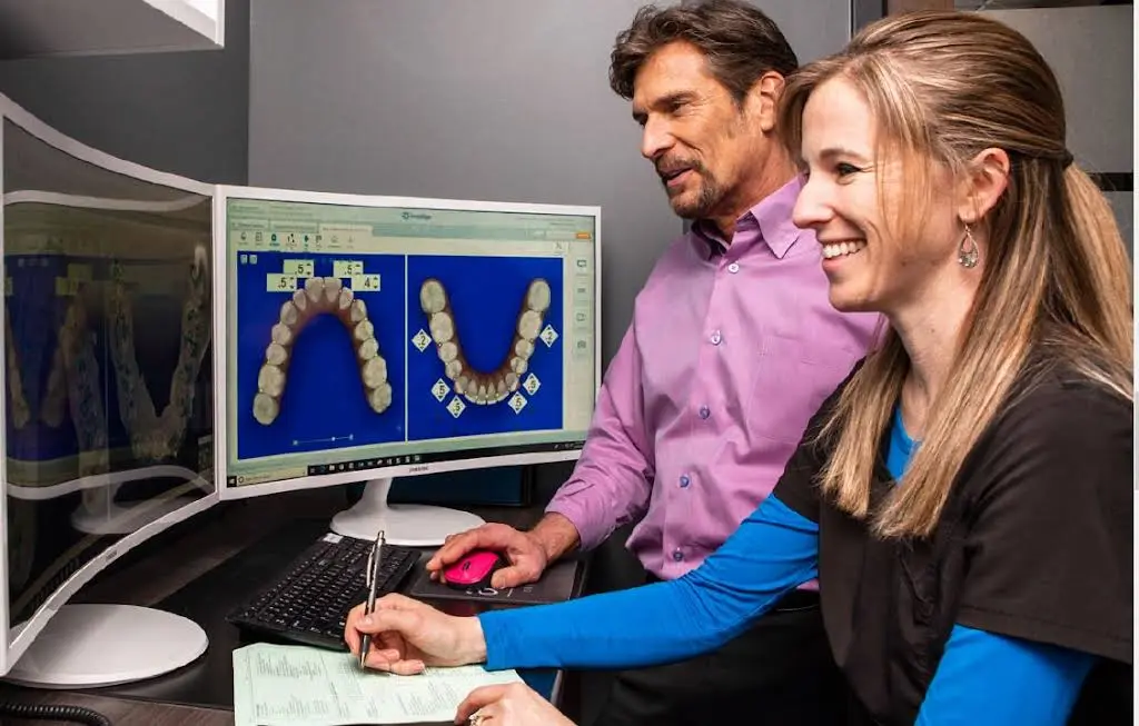 Align Orthodontics - Orthodontist Dr. Larry Majznerski