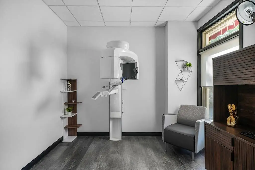 Elan Implant Center