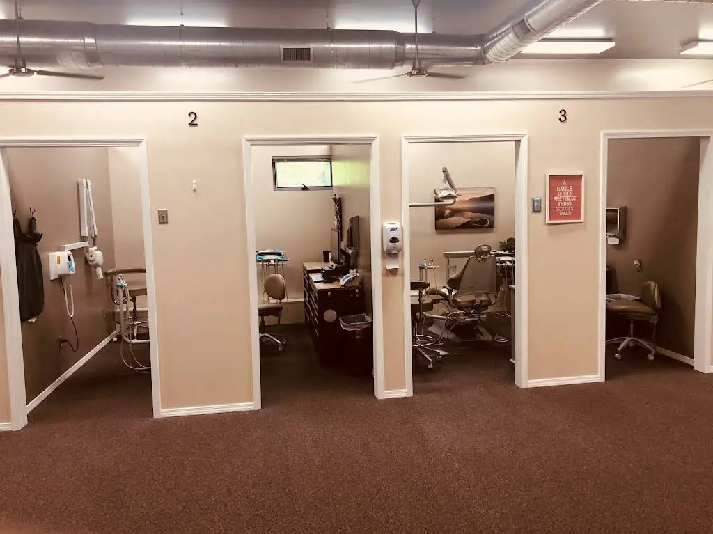 Galesburg Dental Care: Dr. Shadi Khillah