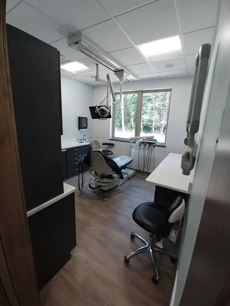DellaVecchia Dental Services