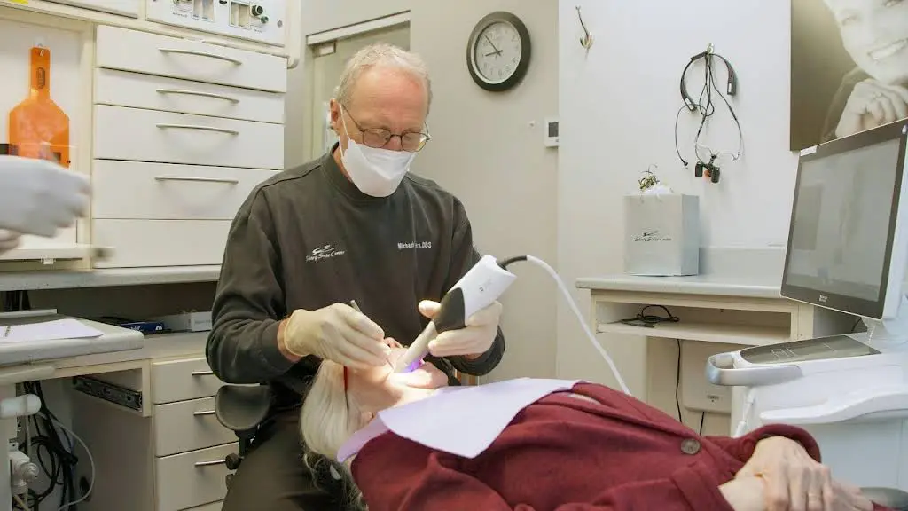 Sharp Smile Center