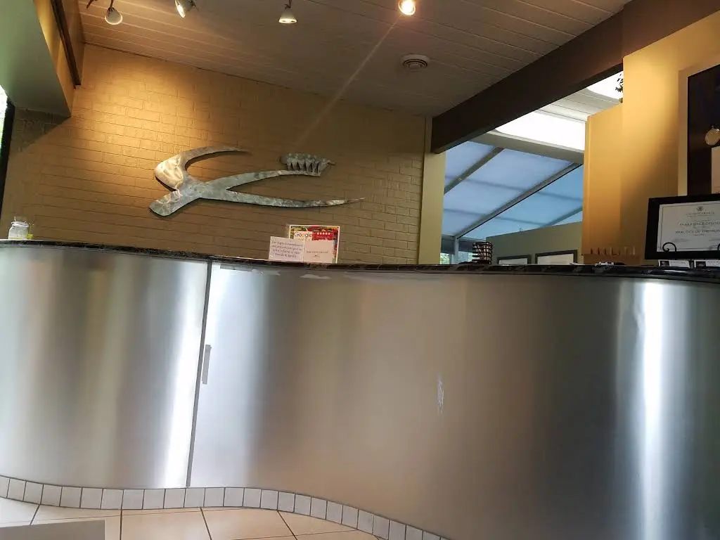 Sharp Smile Center