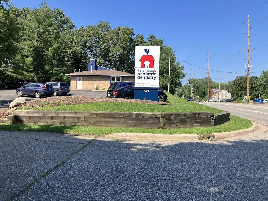 Kalamazoo Pediatric Dentistry: Ryan M Basler, DDS
