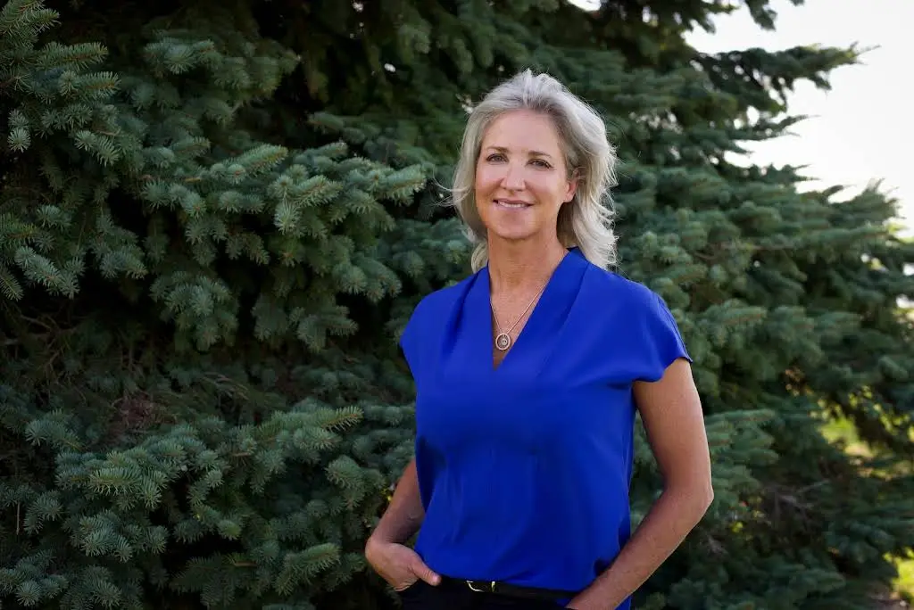 Dr Karen Davis Dentistry