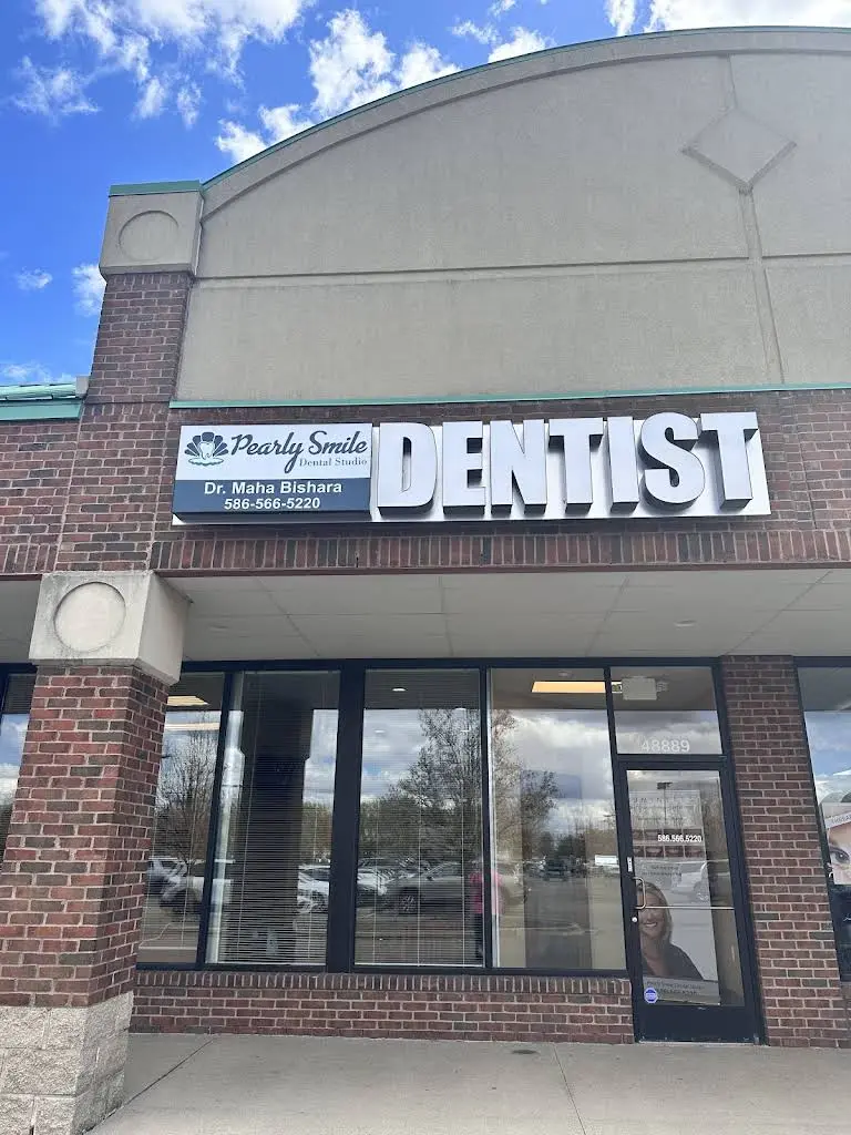 Pearly Smile Dental Studio