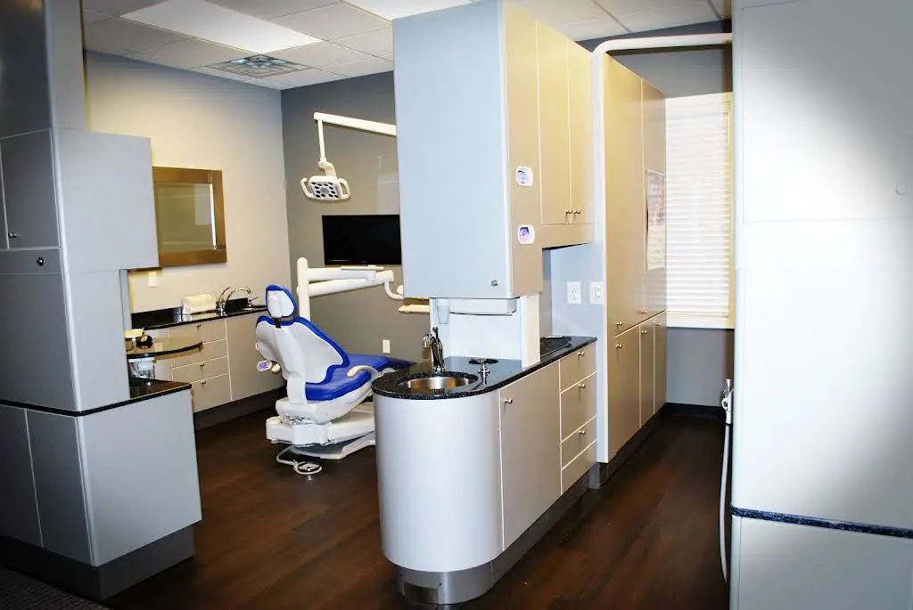 Ruffino & Whitford Cosmetic and Family Dentistry