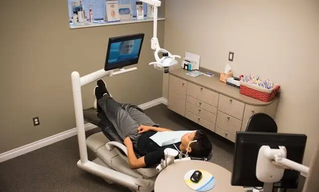 Leigh Family & Cosmetic Dentistry
