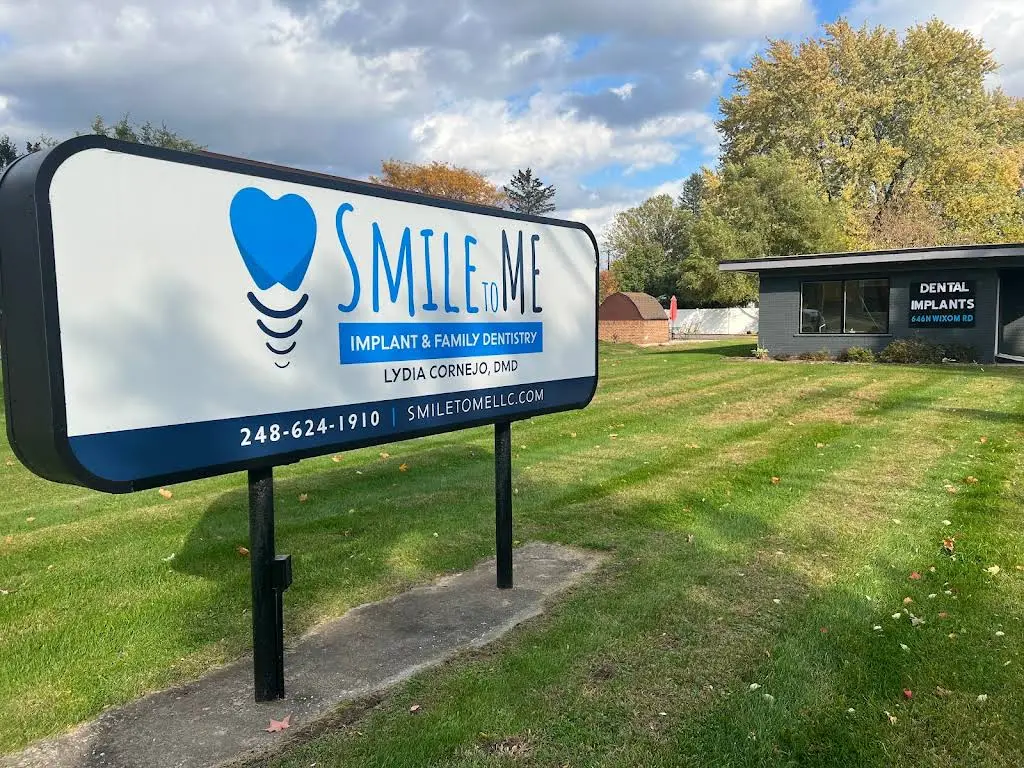 Smile to Me