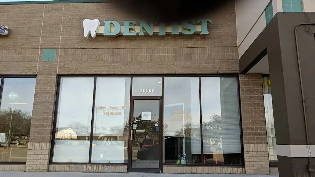 Pristine Dental, PLLC