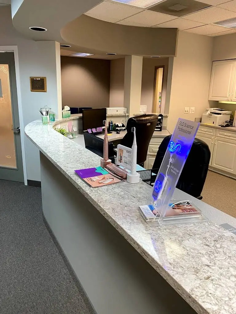 MI-nt Dental: Alexandra Peri, DDS