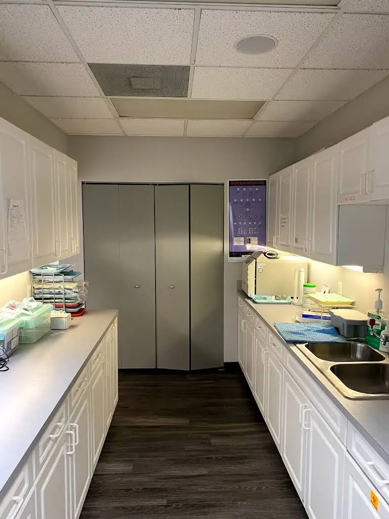 MI-nt Dental: Alexandra Peri, DDS