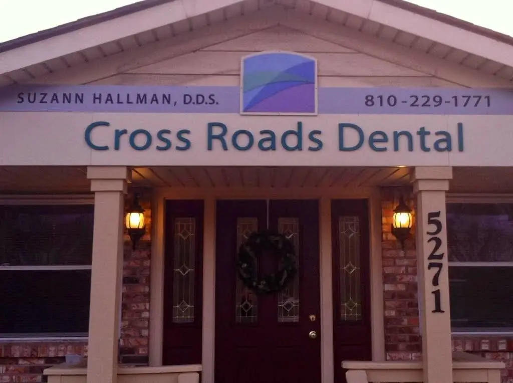 Cross Roads Dental / Suzann Hallman DDS PC