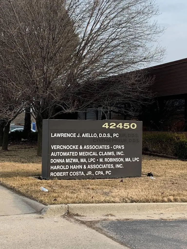 Lawrence Aiello DDS, PC