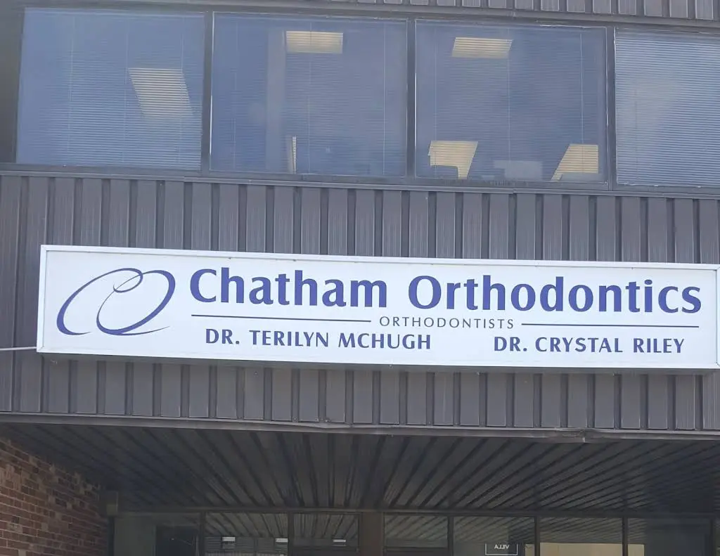 Chatham Orthodontics - Dr McHugh & Dr Riley - Professional dental clinic exterior with modern facilities