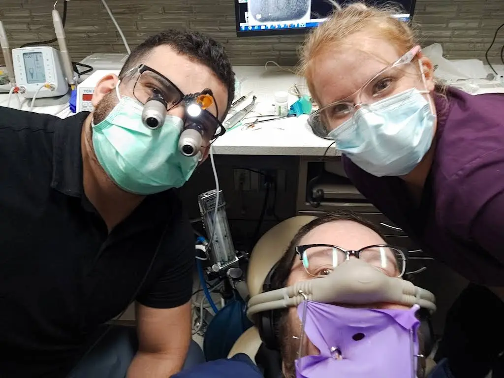 Viana Dental