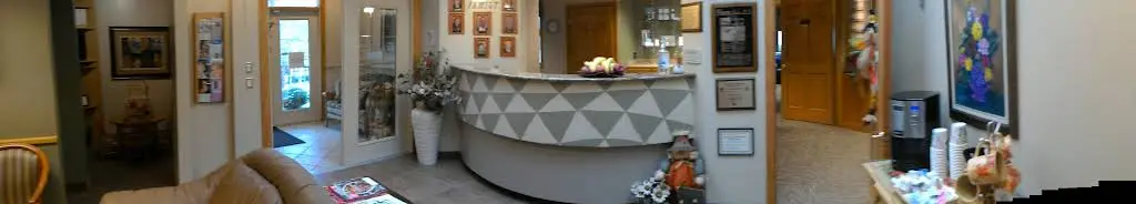 The Lee Center for Cosmetic & Family Dentistry