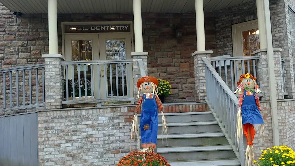 The Lee Center for Cosmetic & Family Dentistry