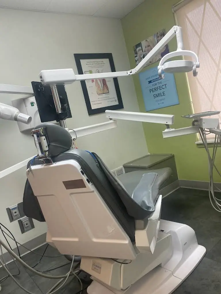 Great Expressions Dental Centers - Moravian