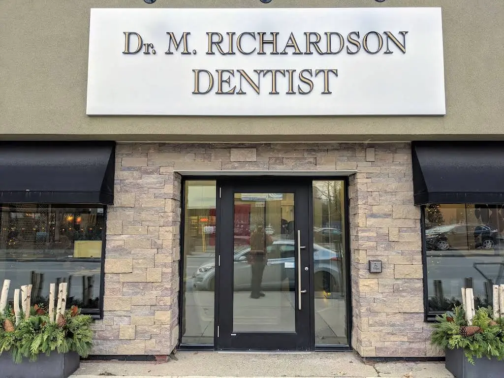 Dr. Mark Richardson Dental