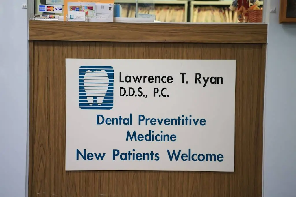Lawrence T Ryan PC