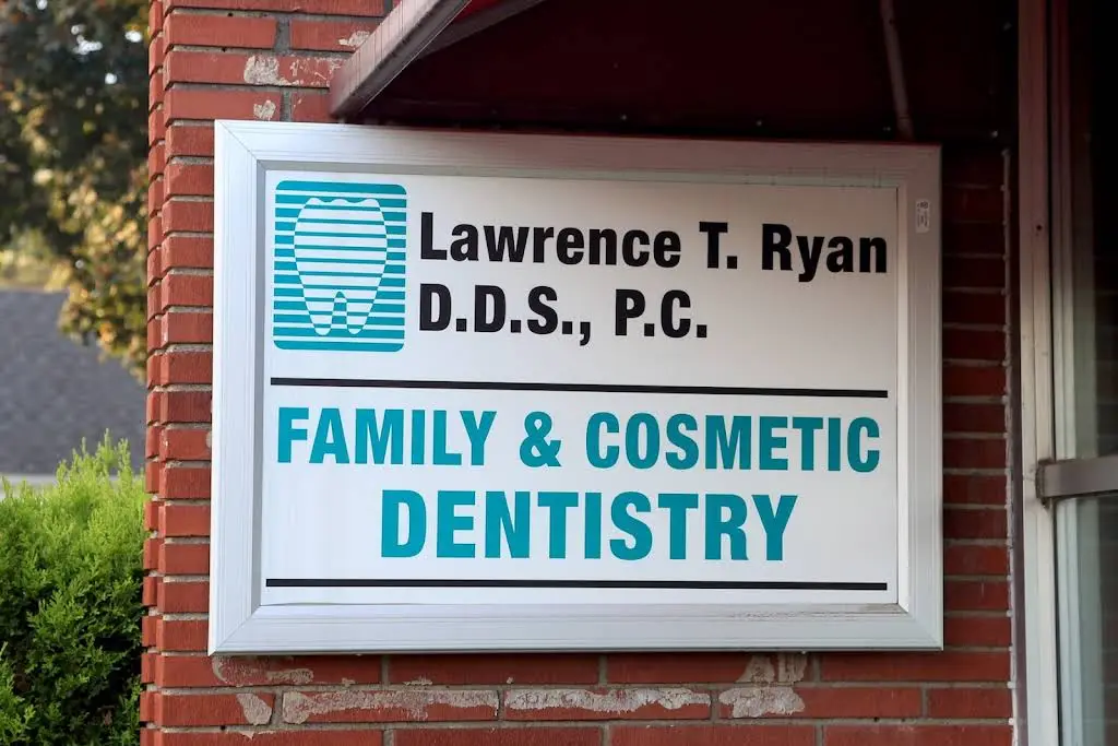 Lawrence T Ryan PC